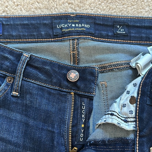 Lucky Brand Skinny Jeans with Dark Wash - Picture 2 of 7